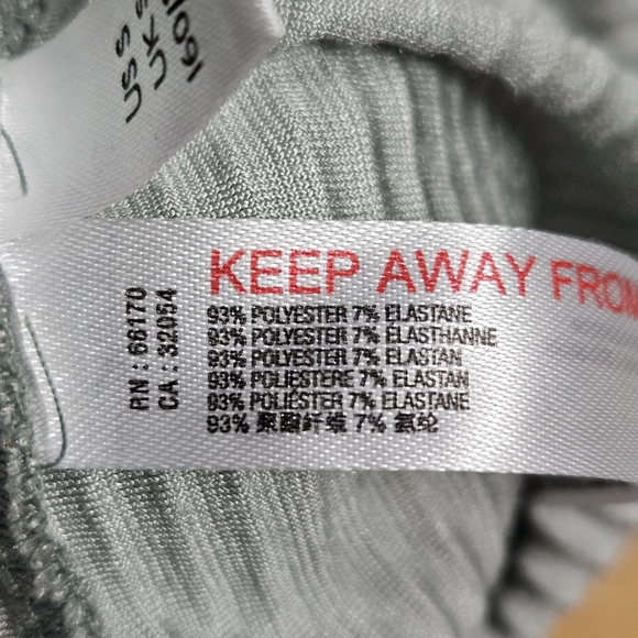 Out From Under Urban Outfitters Green Velvet Long Sleeve Square Neck Crop Top S - Picture 11 of 15